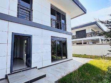 Şile, İstanbul ili, Marmara Bölgesi - Uüzme havuzu