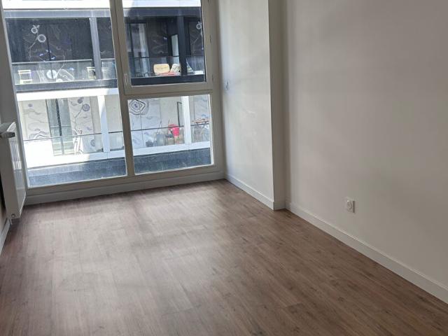 3p avec balcon eco quartier rer c