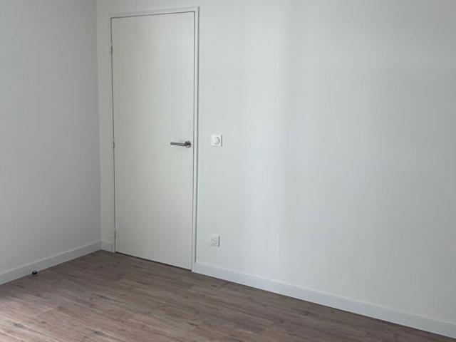 3P AVEC BALCON ECO QUARTIER RER C