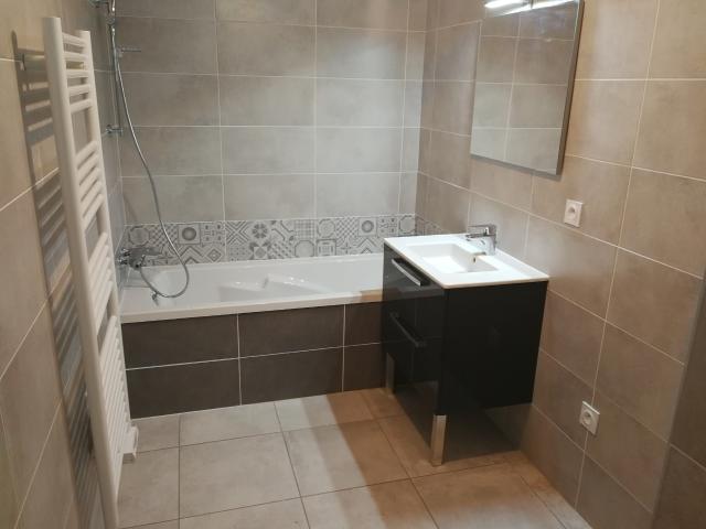 3P+C + TERRASSE 40M² / PARKING POLYGONE SCIENTIFIQUE Grenoble 38000