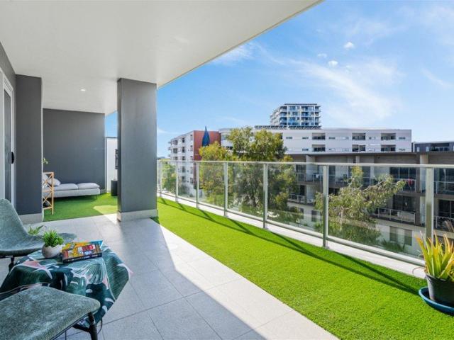 3rd Floor as New Apartment | Massive 36sqm Balcony | City Views | Resort Living