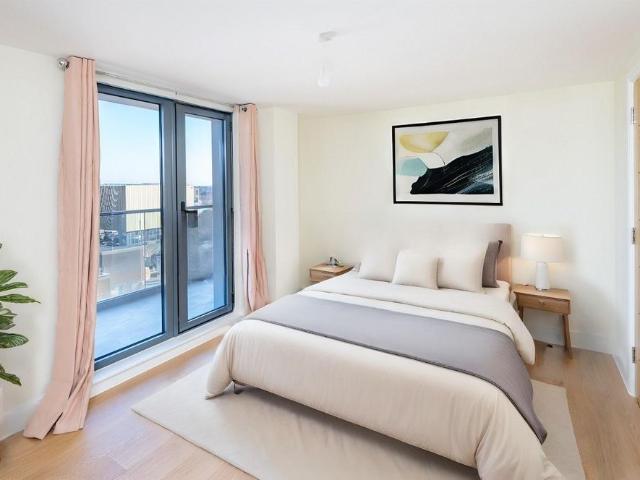 3rd Floor Flat Charter House, 450 High Road, IG1