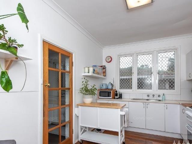 3x1x2 HOUSE OFFERING GREAT VALUE