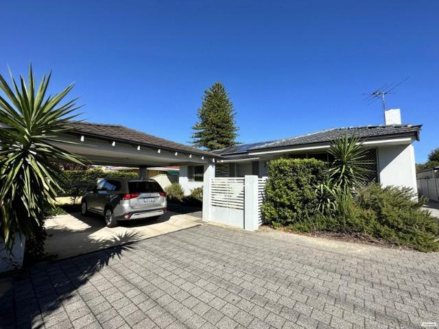 3x1 Family home in the heart of Bedford!