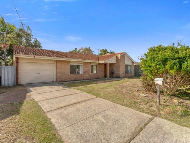 3x1 Family Home with Large Backyard Well Kept & Ready to Move In At Settlement!