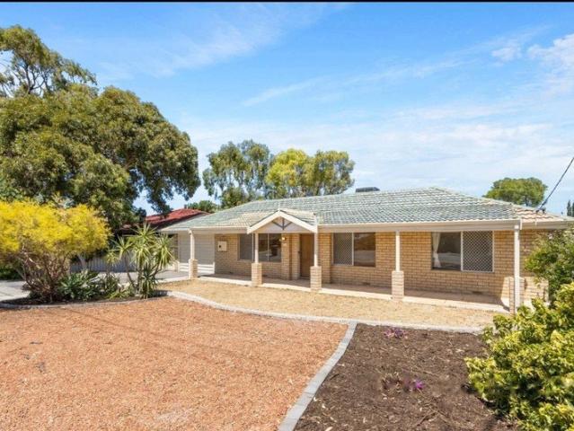 3x1 House in Beldon with Swimming Pool
