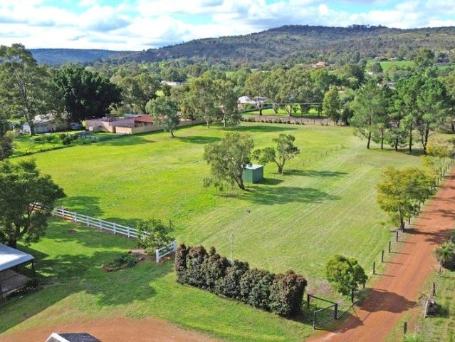 3x1 House PLUS Separate Studio on 5 Acres