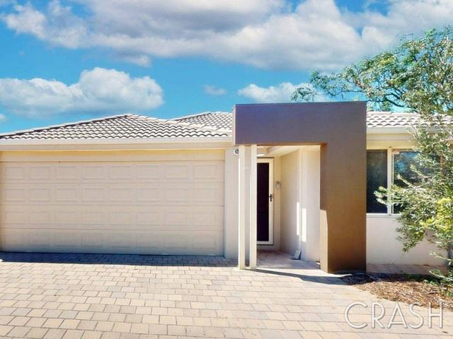 3x2 House in Kelmscott with Patio