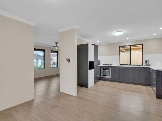 3X2 Home in Bertram