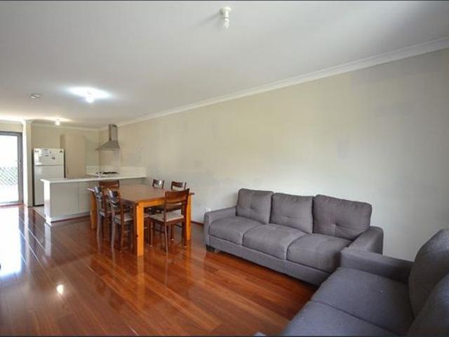 3x2 HOME INCLUDES POOL, GYM AND BBQ AREA!