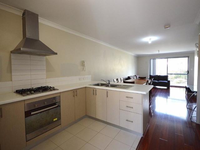 3x2 HOME INCLUDES POOL, GYM AND BBQ AREA!