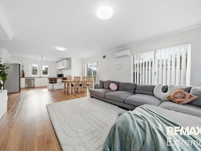 3x2 Townhouse Great location!