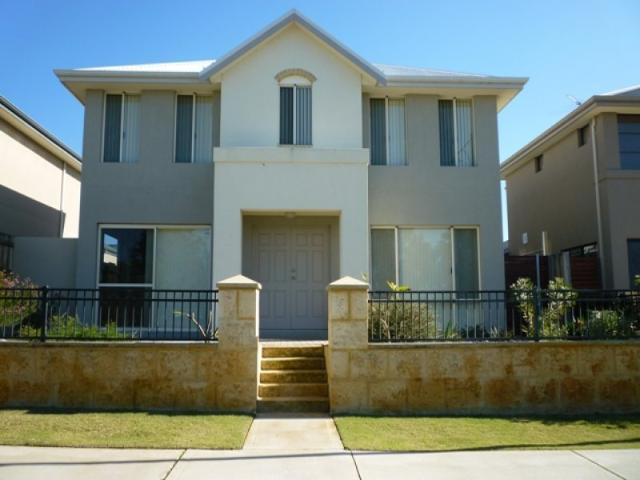 3X2 TWO STOREY QUALITY HOME WITH VIEWS