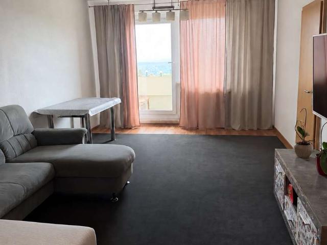 3ZKB mit Einbauküche und Balkon mit wunderbarem Blick
