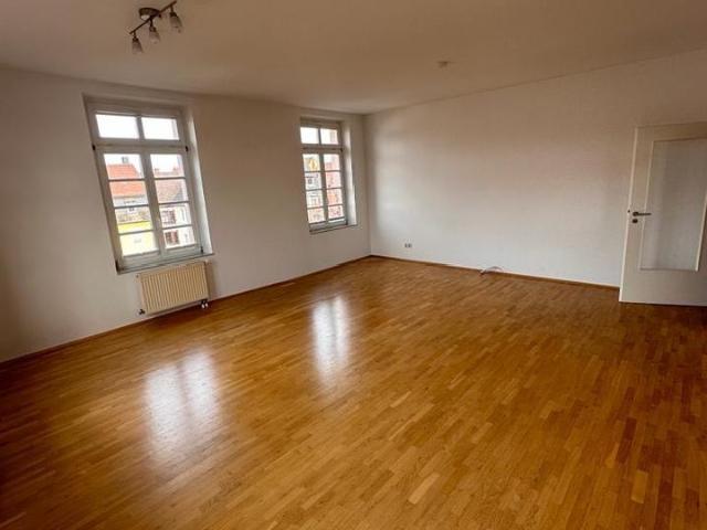 3ZKB Altbauwohnung mit Balkon in Landau