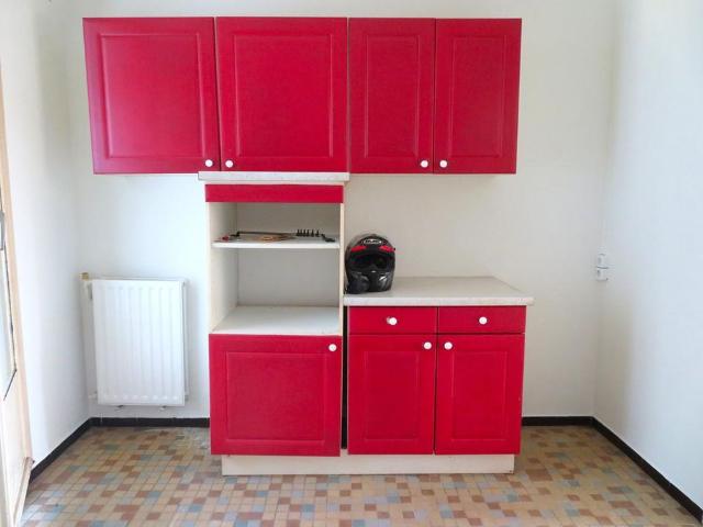 T3, 530€ H.C, Nîmes Capouchiné, 58m²