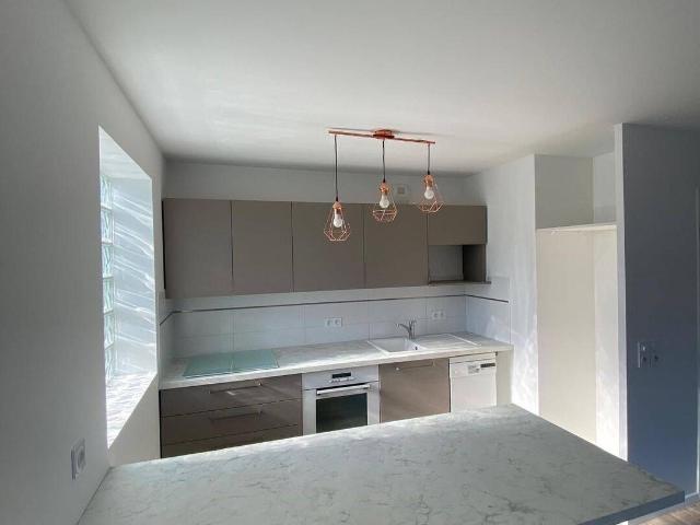 T3 67m2 plein sud / 2 places sous sol / Brie Comte Robert