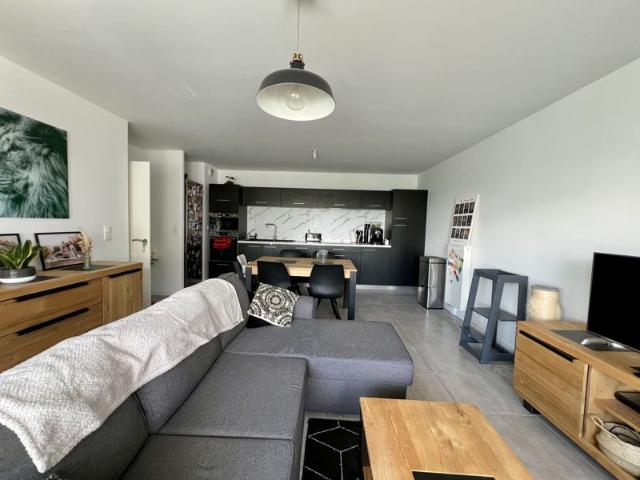 ? T3 65 m² — Résidence 2023 — Balcon + Double parkin