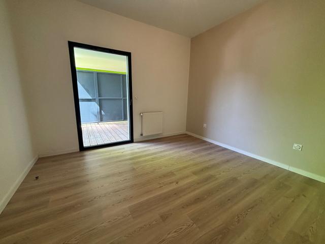 T3 65m2 belles prestations avec terrasse et 2 parkings