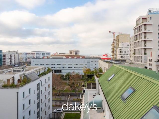T3 71 m² – Terrasse 12,8 m² – Parking – Résidence récente AVA – Piscine Rooftop – Marseille 13003
