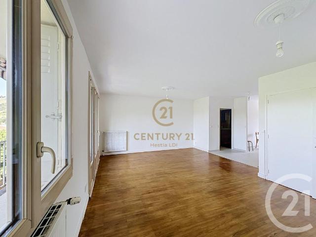T3