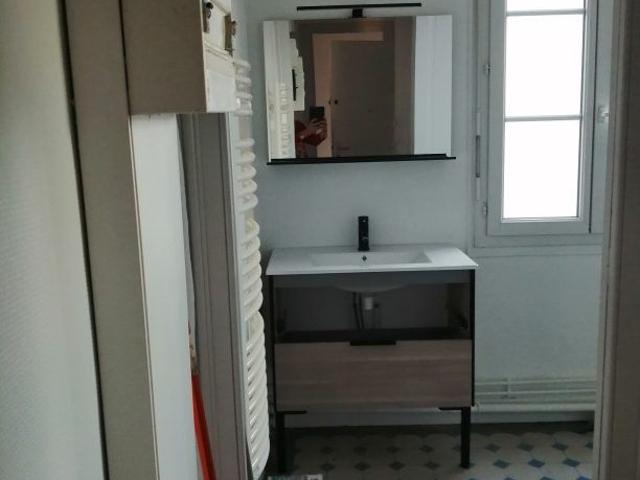 T3 1ER ETAGE D'UNE MAISON
