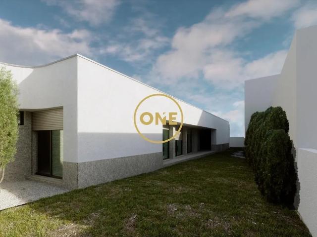 T3 Térreas em Landim 200 m² úteis | Garagem dupla