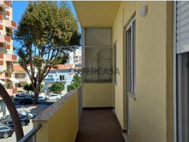 T3 Totalmente Remodelado a Estrear em Montalvão, Setúbal