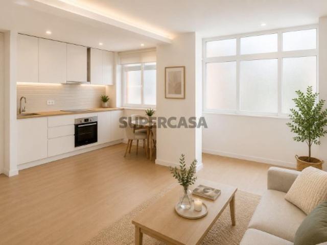 T3 Totalmente Remodelado | Amora Junto ao Depósito de Água