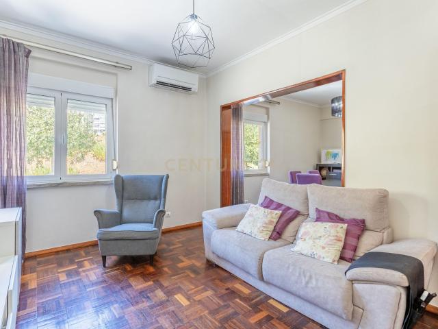 T3 Transformado em T2 Remodelado | 85 m² | 2 WC | Forte da Casa