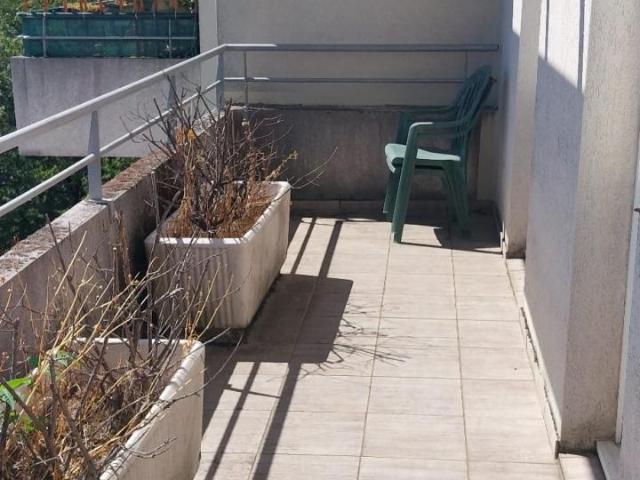 T3 Villeurbanne Grandclément très grand balcon
