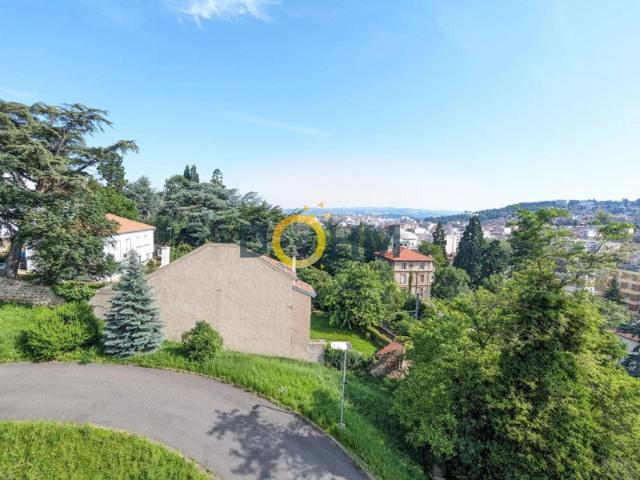 T3 VUE PANORAMQUE AVEC BALCON/TERRASSE