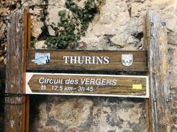 T3 à 20km de Lyon, THURINS