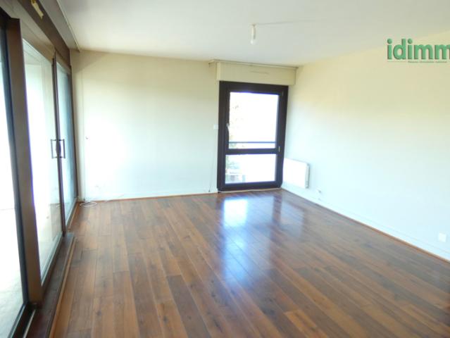T3 ASCENSEUR 3 BALCONS PARKING