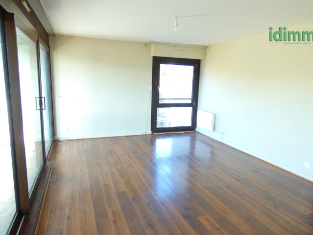 T3 ASCENSEUR 3 BALCONS PARKING