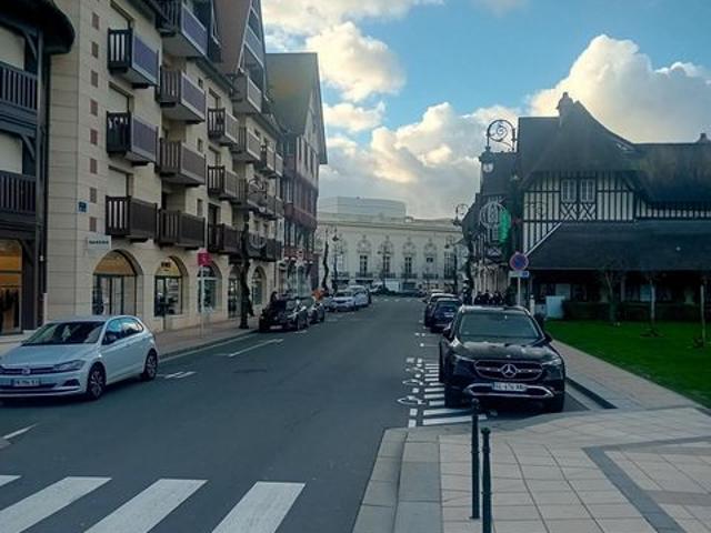 T3 Appartement de prestige 70,11 m2 loie Carrez situé à Deauville dans le prestigieux triangle d´or