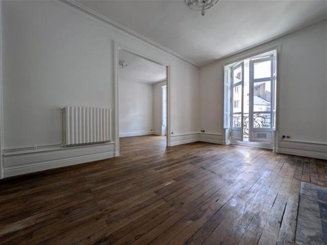 T3 Aristide Briand – 1 350 €/mois C.C Nantes 44000