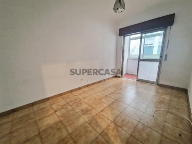 T3 Arrentela * * * BOAS ÁREAS