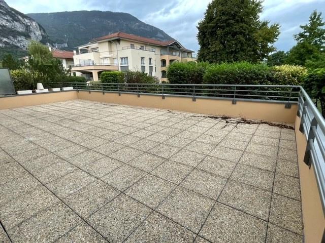 T3 AVEC BALCON + TERRASSE à SASSENAGE Sassenage 38360