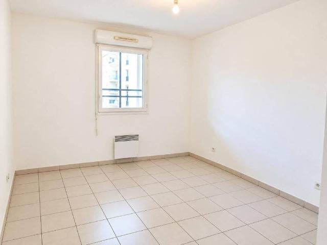 T3 avec balcon et parking à LA SEYNE SUR MER