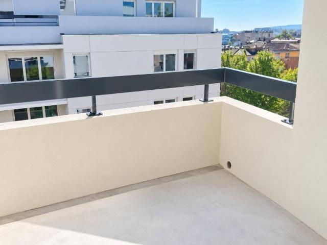 T3 avec balcon et parking à MARSEILLE