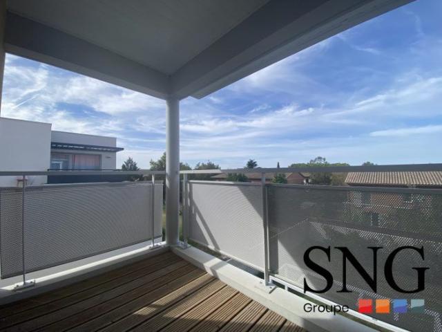T3 AVEC BALCON ET PARKING