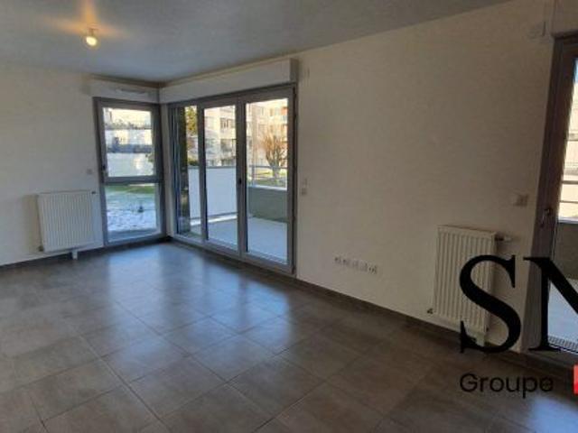 T3 AVEC BALCON ET PARKING