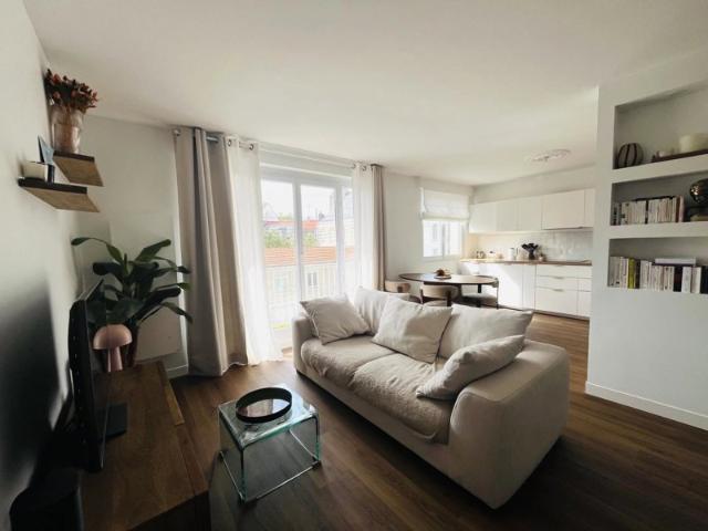T3 avec balcon refait à neuf à deux pas de la place Canclaux