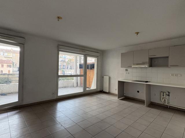 T3 avec grand balcon et parking Marseille 15ème
