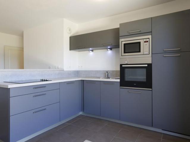 T3 avec jardin privatif de 60m², terrasse, parking privé