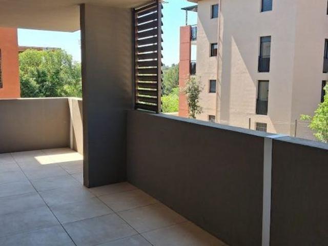 T3 AVEC LOGGIA ET DEUX PARKINGS COUVERTS