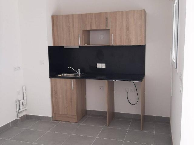 T3 AVEC LOGGIA + PARKING EN SOUS SOL