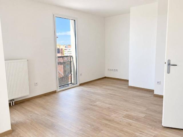 T3 avec parking et balcon à LILLE