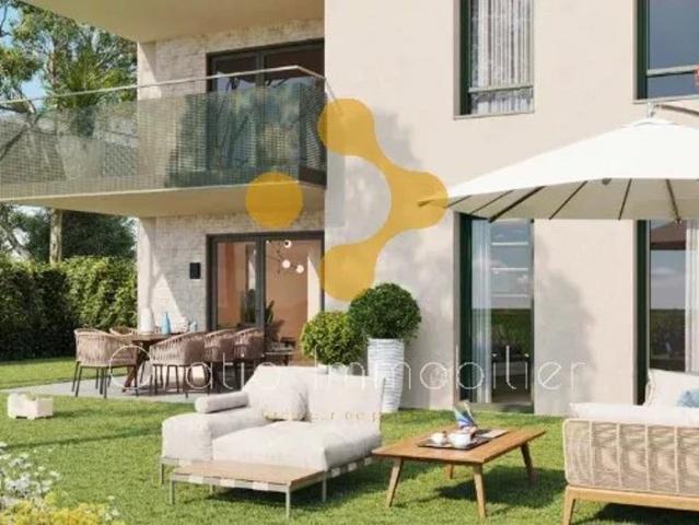 T3 avec terrasse et jardin!